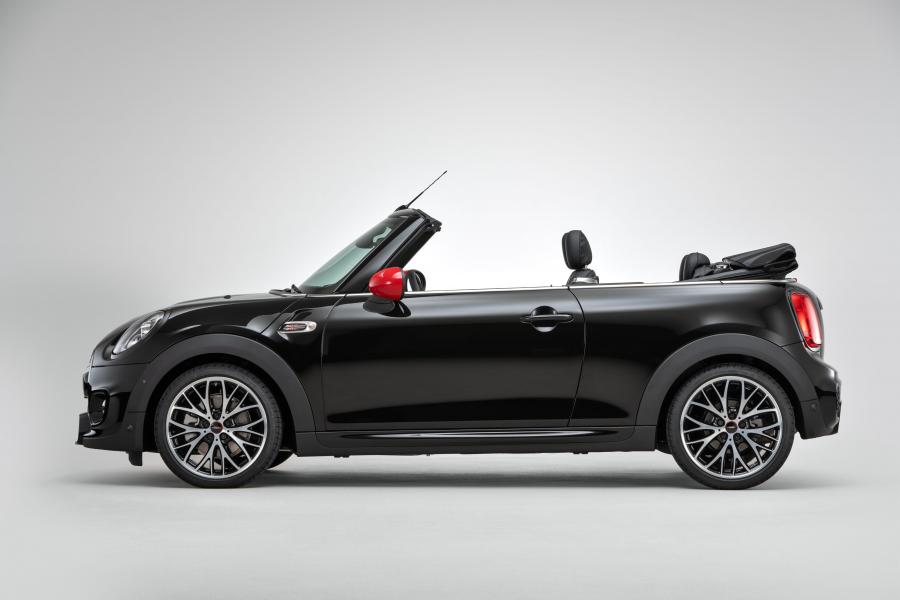  Mini Cooper S Cabrio King’s Cross 2018 года  (CH) (фото 2 из 3)